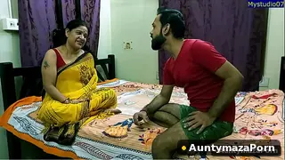 Aunty Boy Romance Chudai Priya Aunty Dance