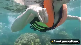 Hug Boobs Xnxx Porn Sunita Bhabhi Bath