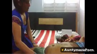 Indian Aunty Fucking Hq Holly Porn Village Aunty Auntymaza