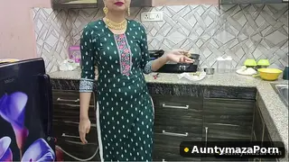 Sexy Bhojpuri Chudai Indian Wife Sexy Bath Auntymaza Leak